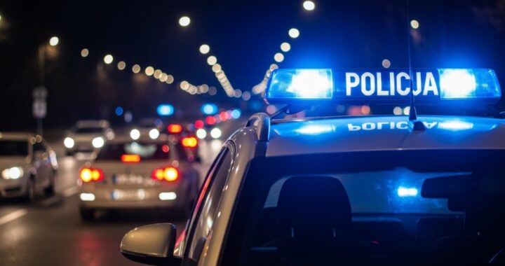 zatrzymani-z--odzieje-z-mi--dzyrzeca--kradli-odzie-auto-465